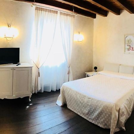 Relais Mondotella Pozzolengo Kültér fotó