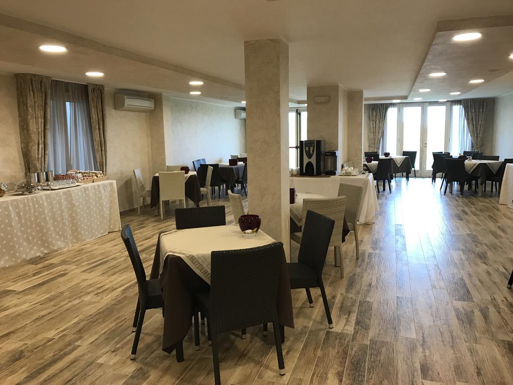Relais Mondotella Pozzolengo Kültér fotó