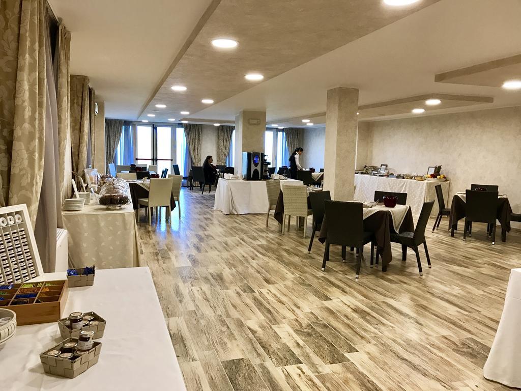 Relais Mondotella Pozzolengo Kültér fotó